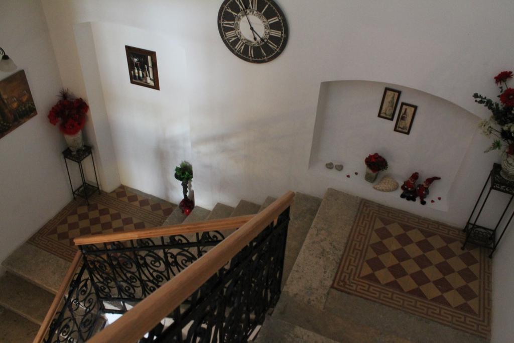 Madi Kuria Hotel المظهر الخارجي الصورة