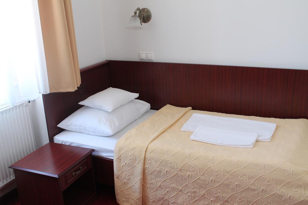 Madi Kuria Hotel الغرفة الصورة