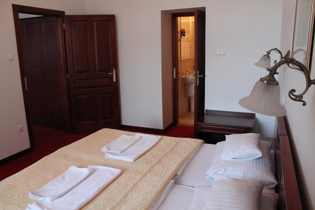 Madi Kuria Hotel الغرفة الصورة